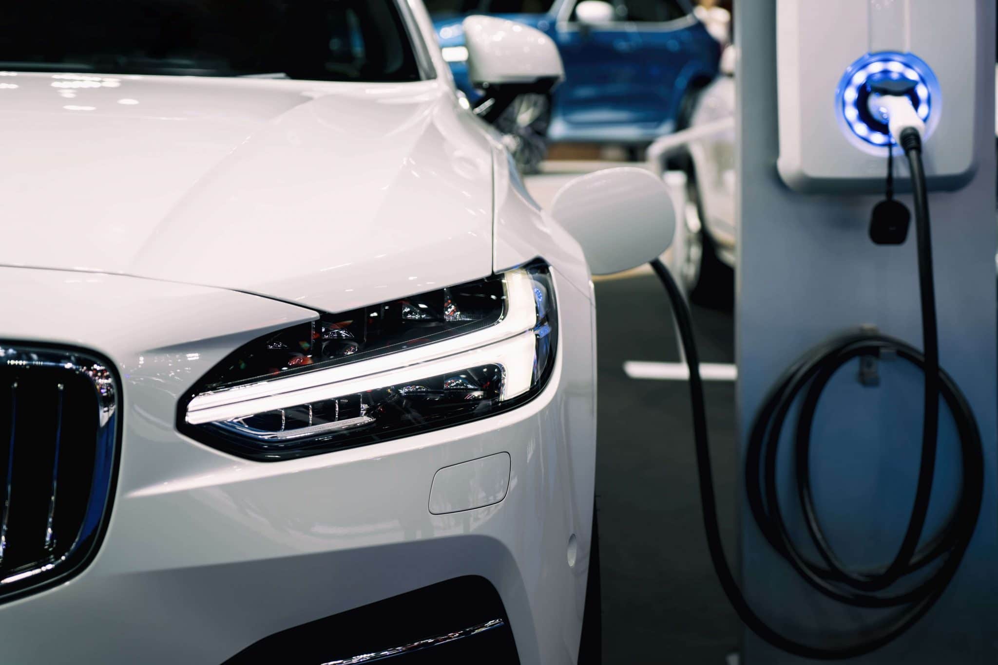 Carregador com Wi-Fi: quais são as vantagens para quem tem carro elétrico?